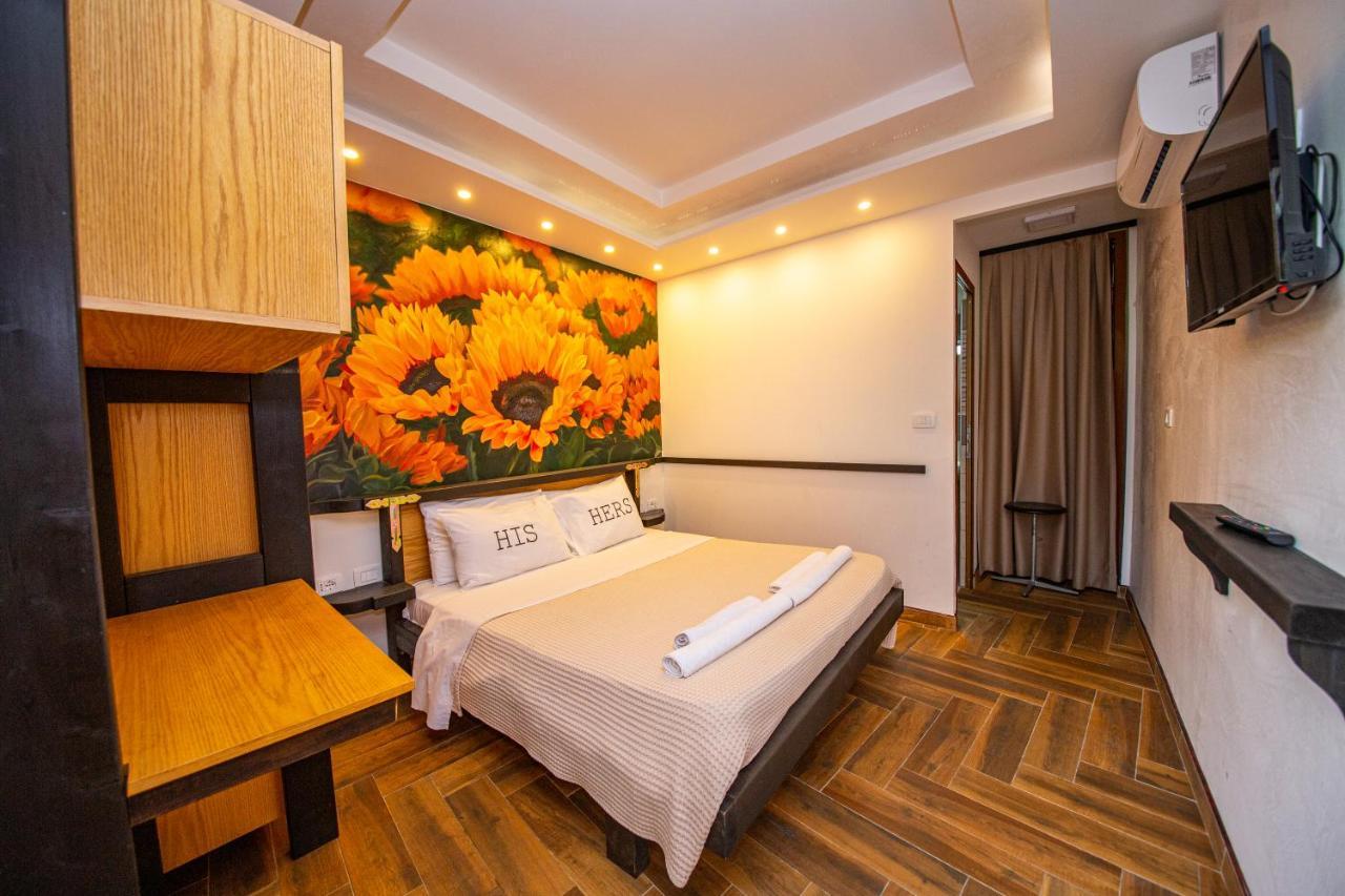 Hotel Legjenda Shkoder Luaran gambar