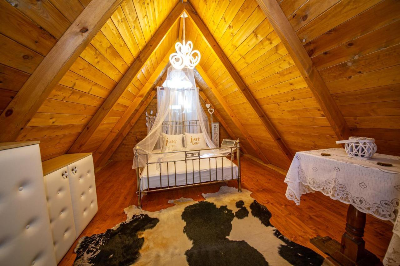 Hotel Legjenda Shkoder Luaran gambar