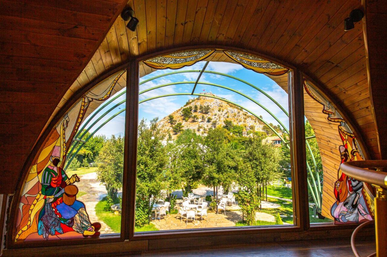 Hotel Legjenda Shkoder Luaran gambar