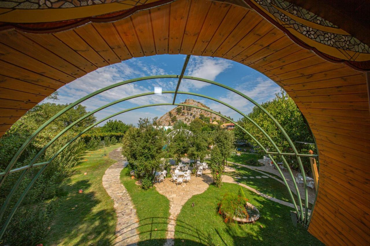 Hotel Legjenda Shkoder Luaran gambar