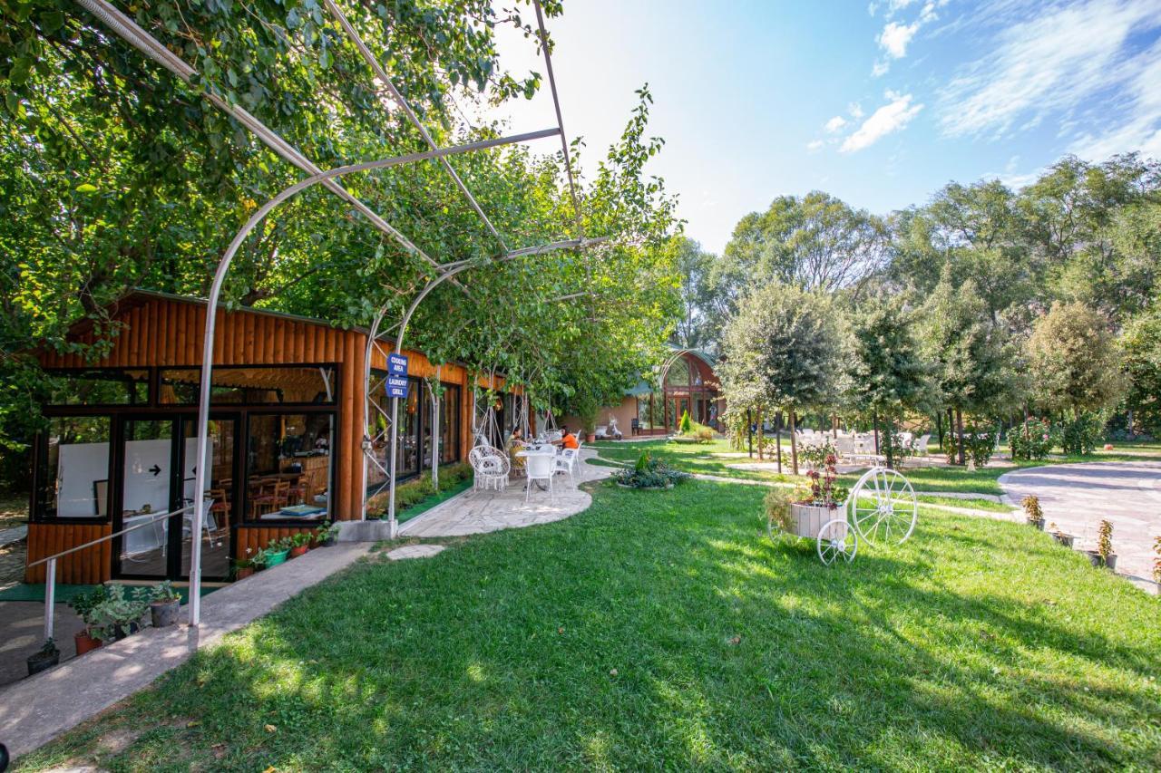 Hotel Legjenda Shkoder Luaran gambar